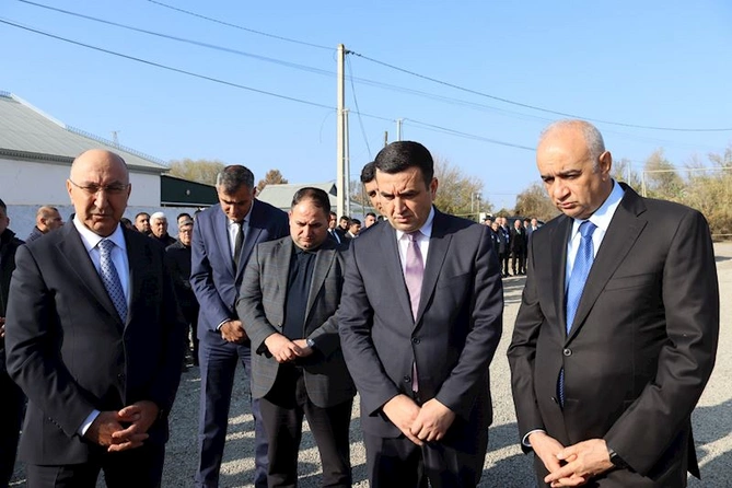 Saatlının Mollavazlı və Bəylər kəndləri içməli su ilə təmin olunub — FOTOLAR Saatlının Mollavazlı və Bəylər kəndləri içməli su ilə təmin olunub — FOTOLAR
