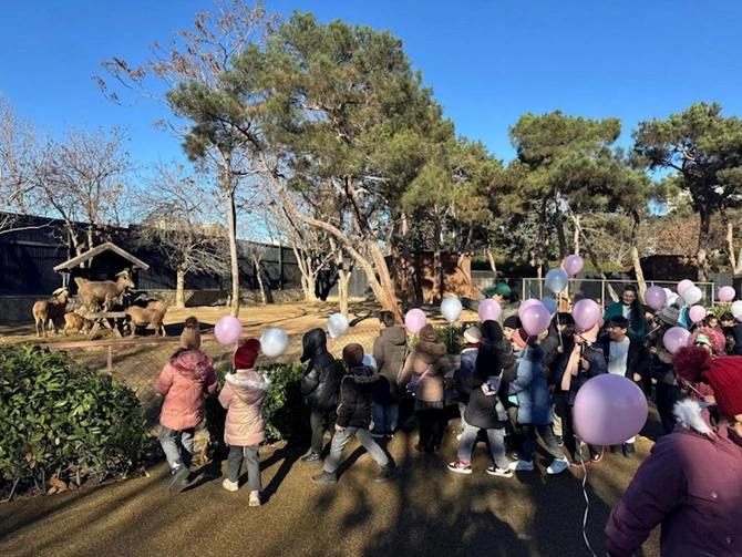 Leyla Əliyevanın təşəbbüsü ilə aztəminatlı ailələrin uşaqları Bakı Zooloji Parkında — FOTOLAR