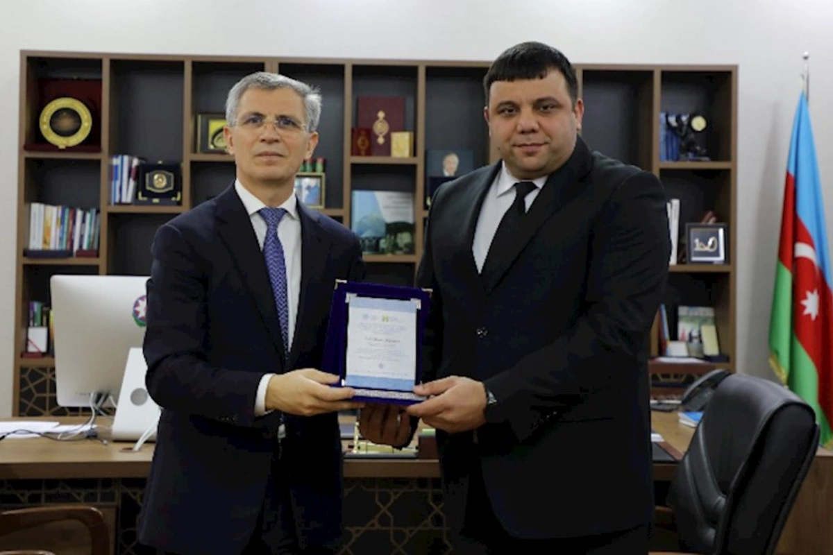 Samir Hümbətov mükafatlandırıldı