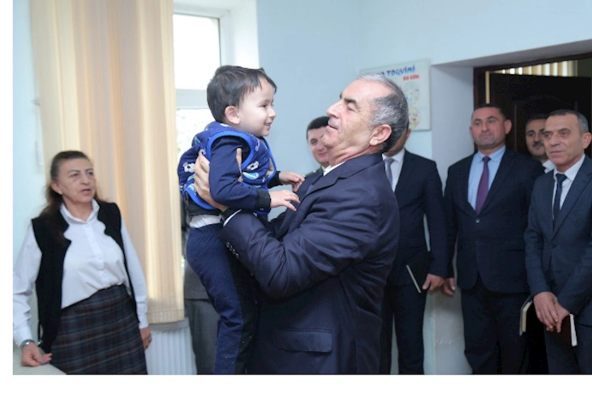 İcra başçısı Hacıqabulda körpələr evi-uşaq bağçasını ziyarət etdi — FOTOLAR