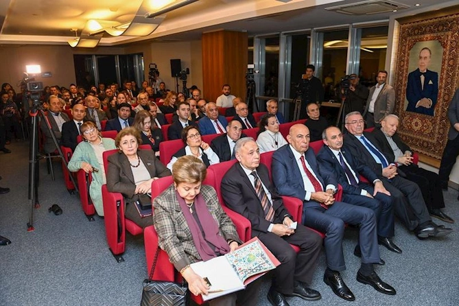 Mirzə Qədim İrəvani “Xalq Əmanəti” layihəsinin 26-cı nəşrində — FOTOLAR