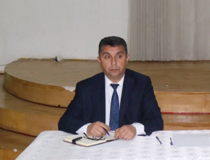 Azərbaycanda icra başçısının müavini 20 ildən sonra öz ərizəsi ilə İŞDƏN ÇIXDI