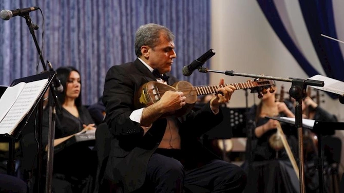 Əməkdar kollektiv Səid Rüstəmov adına Xalq Çalğı Alətləri Orkestri Xaçmazda konsert proqramı ilə çıxış edib — FOTOLAR Əməkdar kollektiv Səid Rüstəmov adına Xalq Çalğı Alətləri Orkestri Xaçmazda konsert proqramı ilə çıxış edib — FOTOLAR