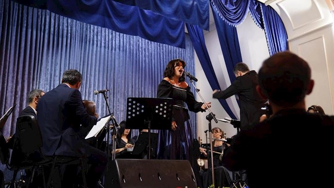 Əməkdar kollektiv Səid Rüstəmov adına Xalq Çalğı Alətləri Orkestri Xaçmazda konsert proqramı ilə çıxış edib — FOTOLAR Əməkdar kollektiv Səid Rüstəmov adına Xalq Çalğı Alətləri Orkestri Xaçmazda konsert proqramı ilə çıxış edib — FOTOLAR