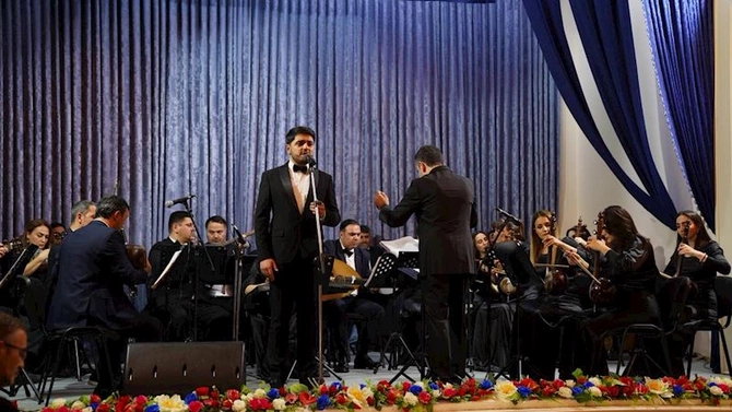 Əməkdar kollektiv Səid Rüstəmov adına Xalq Çalğı Alətləri Orkestri Xaçmazda konsert proqramı ilə çıxış edib — FOTOLAR Əməkdar kollektiv Səid Rüstəmov adına Xalq Çalğı Alətləri Orkestri Xaçmazda konsert proqramı ilə çıxış edib — FOTOLAR