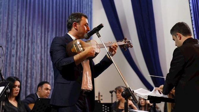 Əməkdar kollektiv Səid Rüstəmov adına Xalq Çalğı Alətləri Orkestri Xaçmazda konsert proqramı ilə çıxış edib — FOTOLAR Əməkdar kollektiv Səid Rüstəmov adına Xalq Çalğı Alətləri Orkestri Xaçmazda konsert proqramı ilə çıxış edib — FOTOLAR