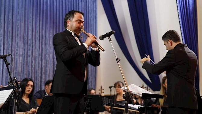 Əməkdar kollektiv Səid Rüstəmov adına Xalq Çalğı Alətləri Orkestri Xaçmazda konsert proqramı ilə çıxış edib — FOTOLAR Əməkdar kollektiv Səid Rüstəmov adına Xalq Çalğı Alətləri Orkestri Xaçmazda konsert proqramı ilə çıxış edib — FOTOLAR