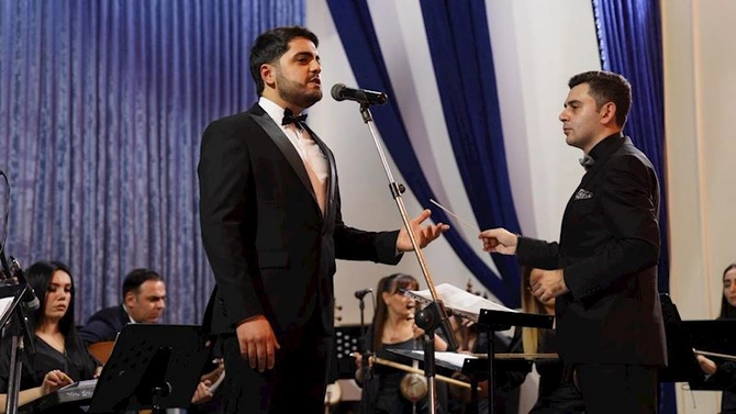 Əməkdar kollektiv Səid Rüstəmov adına Xalq Çalğı Alətləri Orkestri Xaçmazda konsert proqramı ilə çıxış edib — FOTOLAR Əməkdar kollektiv Səid Rüstəmov adına Xalq Çalğı Alətləri Orkestri Xaçmazda konsert proqramı ilə çıxış edib — FOTOLAR