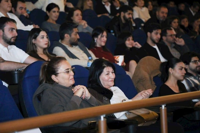 “Boşluğa xütbə” filminin Bakı premyerası böyük maraqla qarşılandı — FOTOLAR