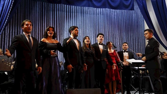 Əməkdar kollektiv Səid Rüstəmov adına Xalq Çalğı Alətləri Orkestri Xaçmazda konsert proqramı ilə çıxış edib — FOTOLAR Əməkdar kollektiv Səid Rüstəmov adına Xalq Çalğı Alətləri Orkestri Xaçmazda konsert proqramı ilə çıxış edib — FOTOLAR