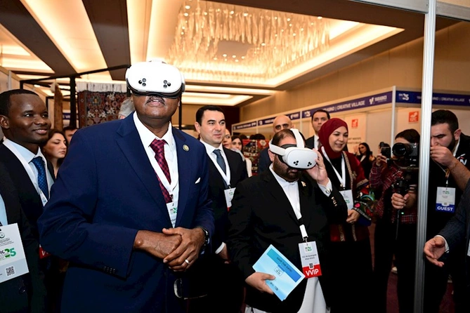 İƏT Mədəniyyət Festivalı: Bakı Yaradıcı Həftə – 2025” çərçivəsində sərgilər təşkil edilib — FOTOLAR