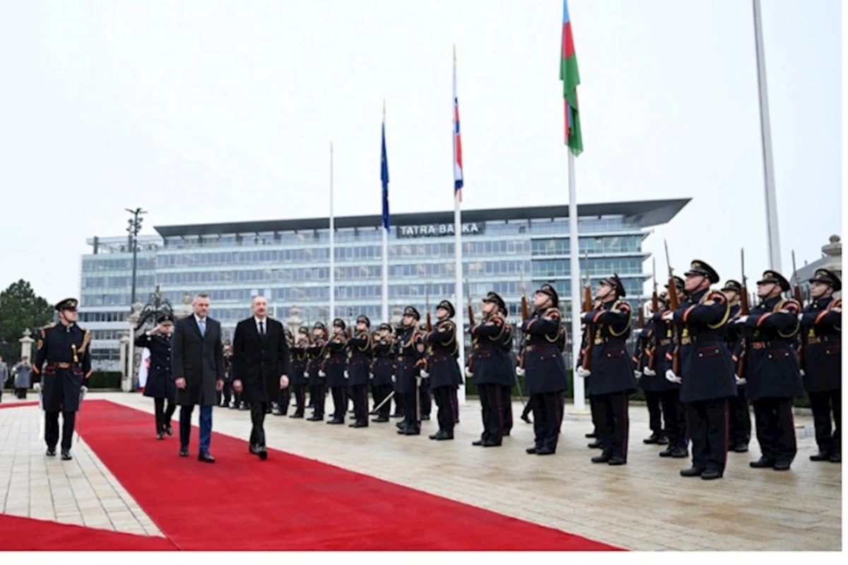 Bratislavada İlham Əliyevin rəsmi qarşılanma mərasimi olub