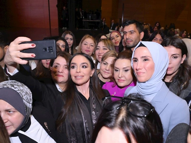 İƏT Mədəniyyət Festivalı çərçivəsində Qadınların Yaradıcı Forumu keçirilib — FOTOLAR