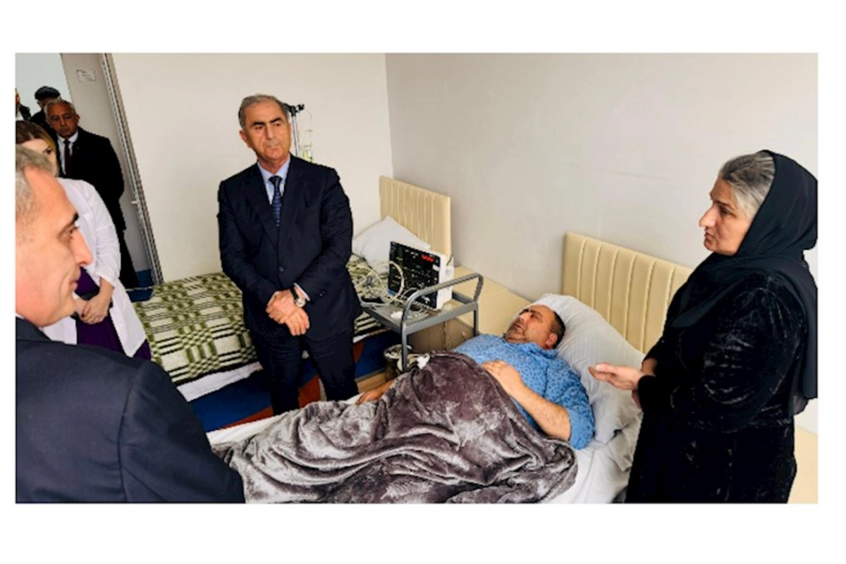 Sevindik Hətəmov Hacıqabulda müalicə olunan şəhid valideynləri ziyarət etdi — FOTOLAR