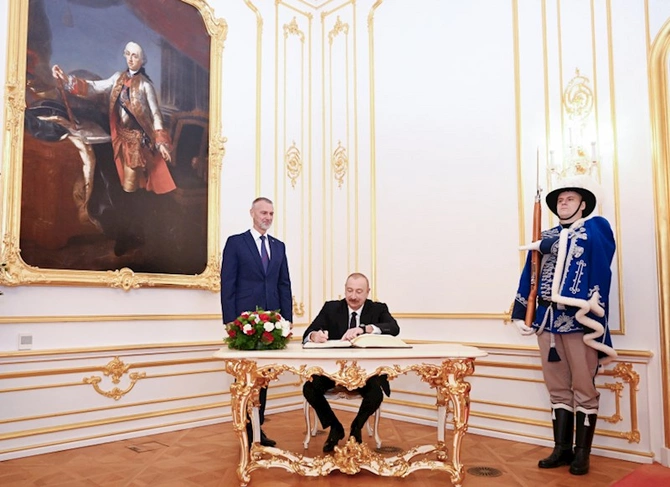 İlham Əliyevin Slovakiya Milli Şurasının sədri ilə təkbətək və geniş tərkibdə görüşləri olub — FOTOLAR (YENİLƏNİB)