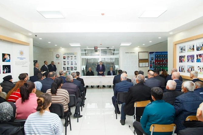 İcra başçısı kənddə səyyar qəbul keçirdi — FOTOLAR
