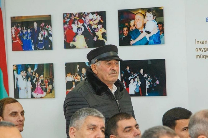 İcra başçısı kənddə səyyar qəbul keçirdi — FOTOLAR