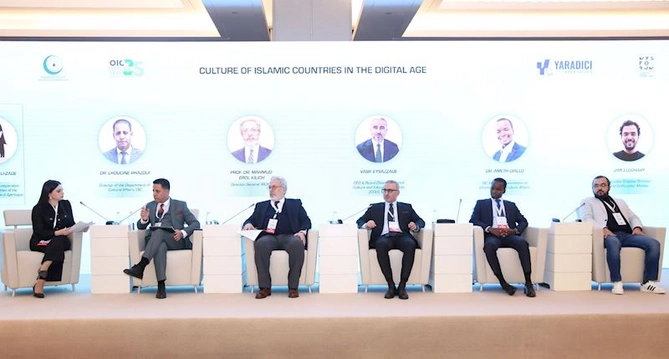 “Rəqəmsal dövrdə İslam ölkələrinin mədəniyyəti” mövzusunda fikir mübadiləsi aparılıb — FOTOLAR