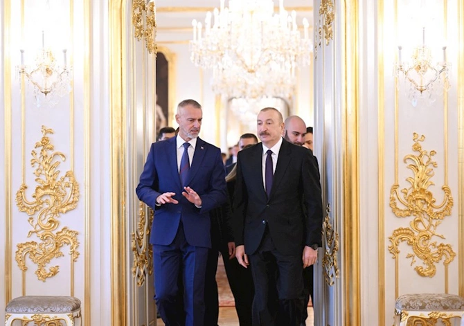 İlham Əliyevin Slovakiya Milli Şurasının sədri ilə təkbətək və geniş tərkibdə görüşləri olub — FOTOLAR (YENİLƏNİB)