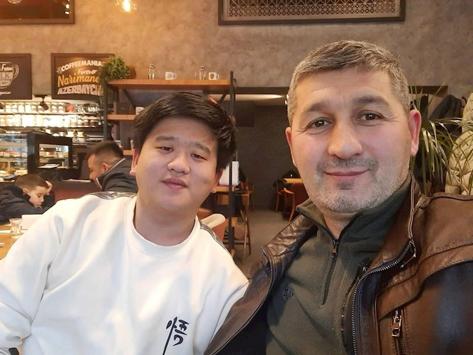 Qarabağda xidmət edən Çin əsilli azərbaycanlı — FOTO Qarabağda xidmət edən Çin əsilli azərbaycanlı — FOTO