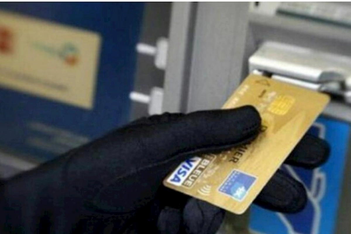 Bank kartlarından oğurluq edənləri hansı cəzalar gözləyir? — Vəkildən AÇIQLAMA