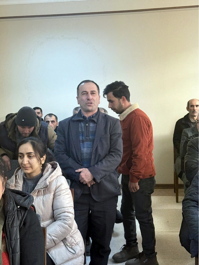 Vüqar Rəhimzadə Ordubadda seçiciləri ilə növbəti görüşünü keçirib — FOTOLAR Vüqar Rəhimzadə Ordubadda seçiciləri ilə növbəti görüşünü keçirib — FOTOLAR