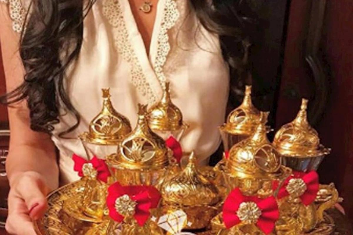 Sevdiyim oğlana elçi gedəcəm — Azərbaycanlı məşhurun qızı