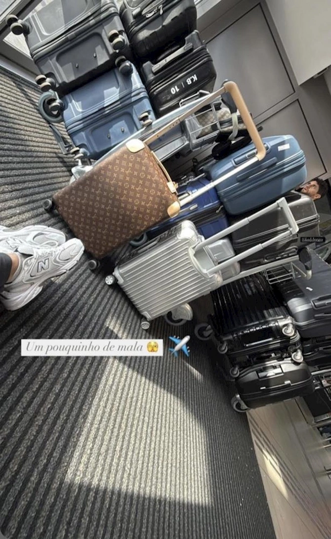 Qarabağnı yeni transferinin çamadanları müzakirə olundu — FOTOLAR Qarabağnı yeni transferinin çamadanları müzakirə olundu — FOTOLAR