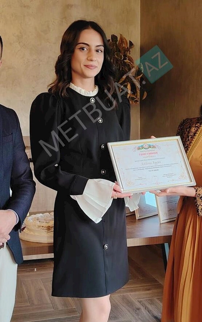 27 yaşlı müəllimin hamamdan meyiti tapıldı — FOTO 27 yaşlı müəllimin hamamdan meyiti tapıldı — FOTO
