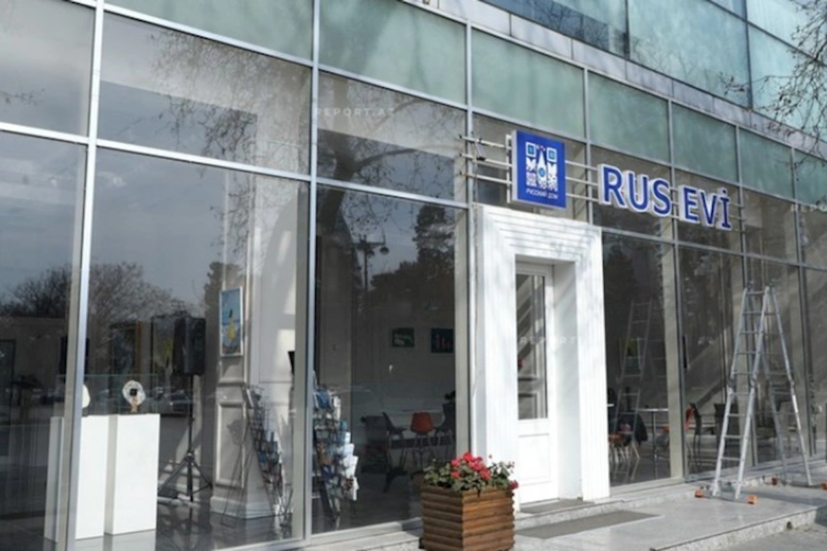 Bakıda Rus evinin binası boşaldılır