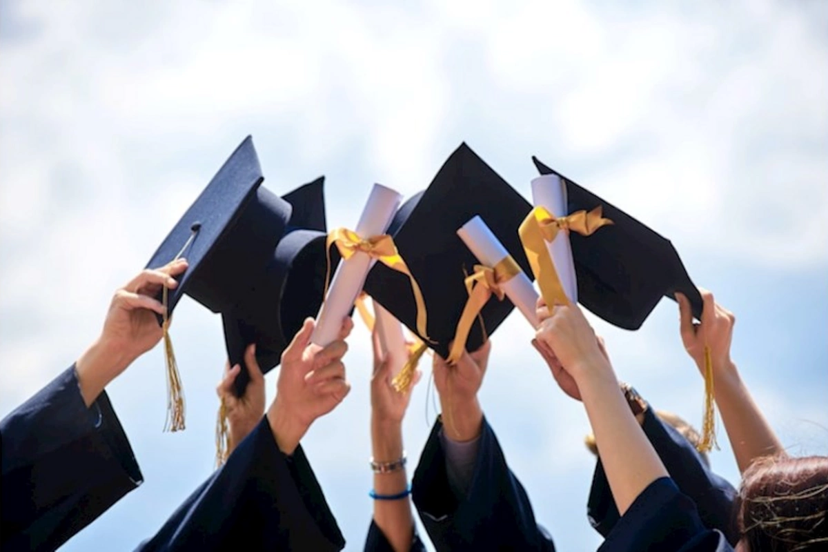 İkili diplom verilməsi universitetləri inkişaf etdirə bilər — TƏKLİF