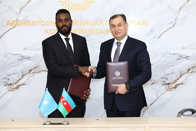 Azərbaycan və Somali həmkarlar ittifaqları arasında Anlaşma Memorandumu imzalanıb — FOTOLAR Azərbaycan və Somali həmkarlar ittifaqları arasında Anlaşma Memorandumu imzalanıb — FOTOLAR