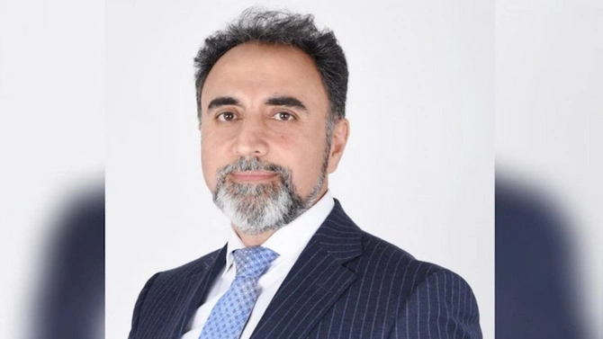 Dövlət qurumlarında yüksək vəzifələrdə çalışmış deputatlar — ADLAR