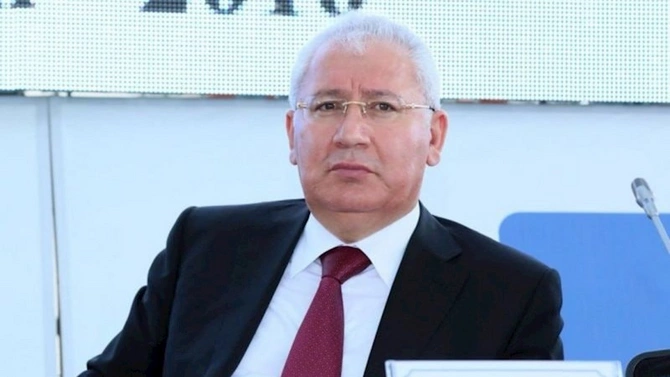 Dövlət qurumlarında yüksək vəzifələrdə çalışmış deputatlar — ADLAR