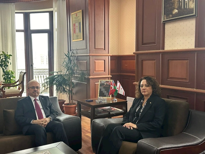 Birol Akgün KKTC-nin Bakı təmsilcisi ilə görüşüb — FOTOLAR