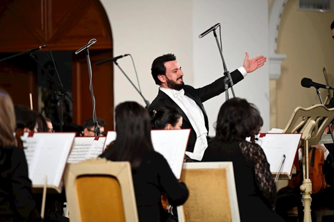 Filarmoniyada Polad Bülbüloğlunun yubiley konserti keçirildi — FOTOLAR