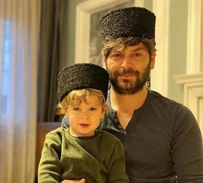 Ozan Akbabadan Azərbaycansayağı paylaşım — FOTO