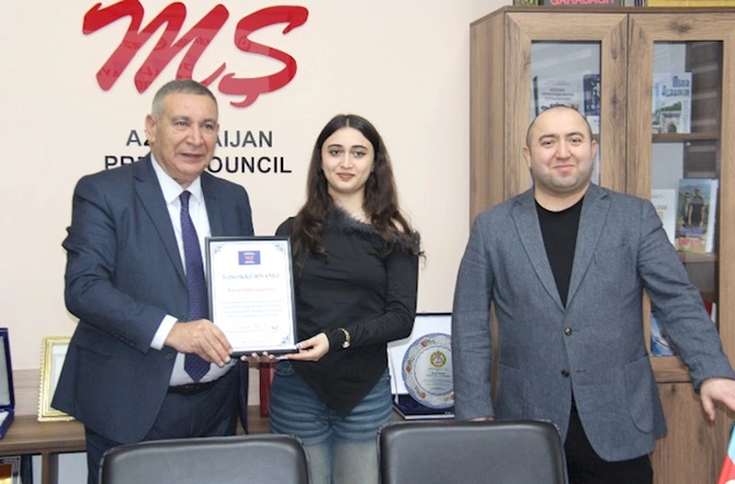 “Fotojurnalistikaya Dəstək Proqramı” müsabiqəsinin mükafatlandırma mərasimi keçirildi — VİDEO/FOTO