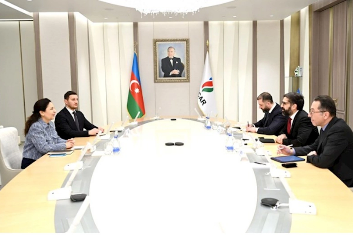 SOCAR və ADB birgə layihələrin icrasına dair məsələləri müzakirə edib — FOTOLAR