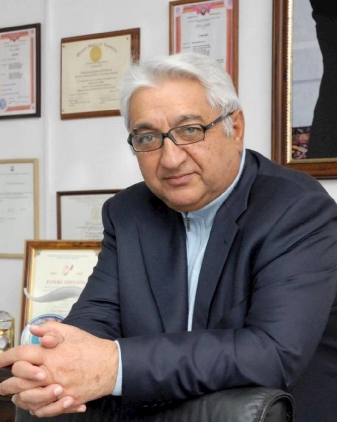 Leyla Əliyeva babasını təbrik etdi — FOTO Leyla Əliyeva babasını təbrik etdi — FOTO