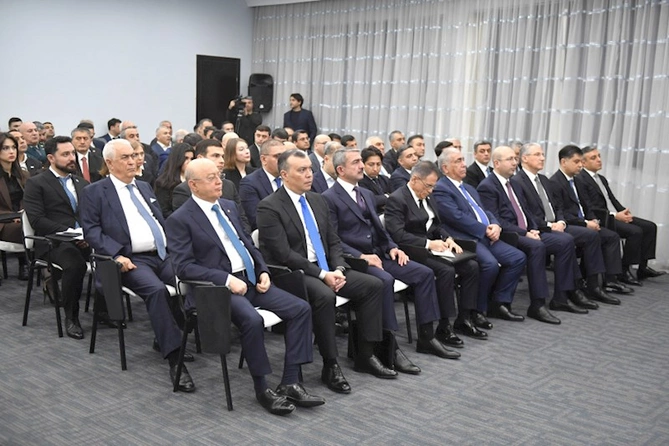 İlham Əliyev yenidən MOK-un prezidenti seçildi — FOTOLAR