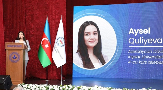 Bir qrup tələbəyə adlı təqaüd verilib — FOTOLAR Bir qrup tələbəyə adlı təqaüd verilib — FOTOLAR