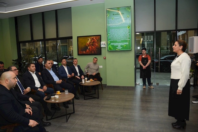 Bakıda ilk inklüziv kafe — “Kaşalata” kafeyə mediatur təşkil edilib (VİDEO) Bakıda ilk inklüziv kafe — “Kaşalata” kafeyə mediatur təşkil edilib (VİDEO)