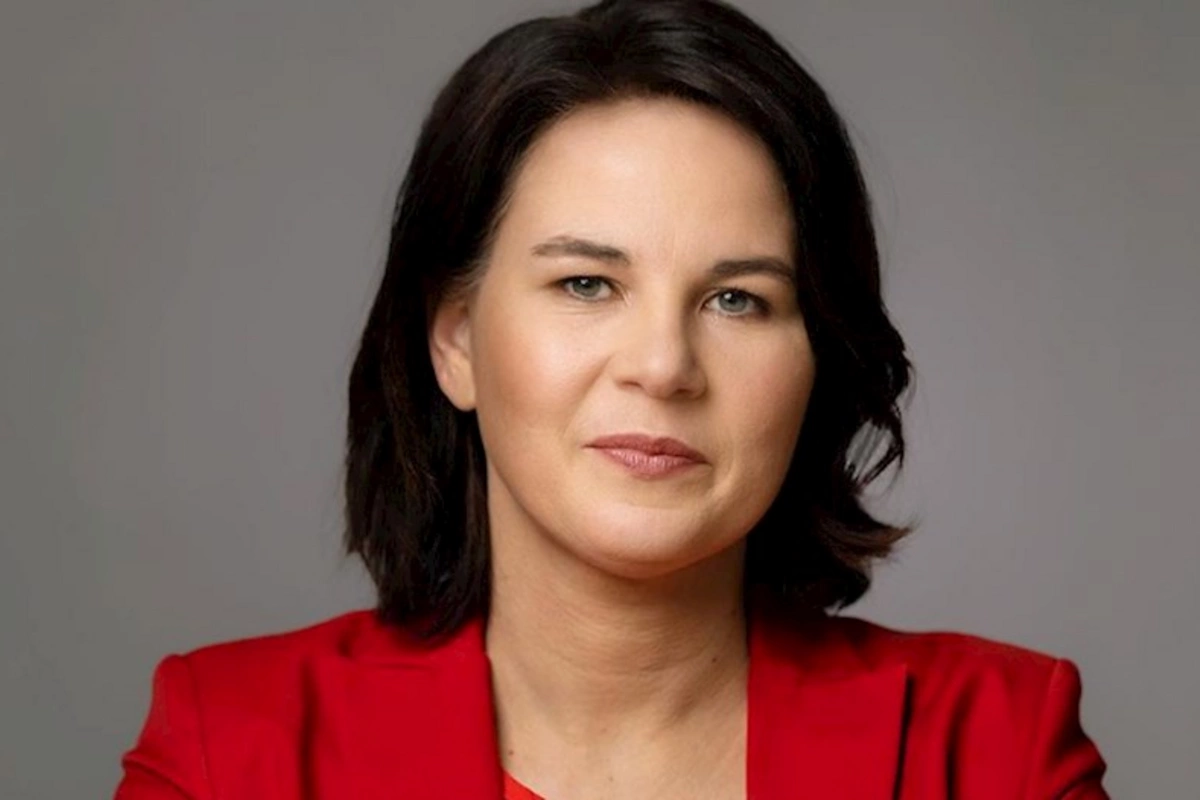 Almaniyanın xarici işlər naziri: Keçmişdə seksual hərəkətlərə məruz qalmışam