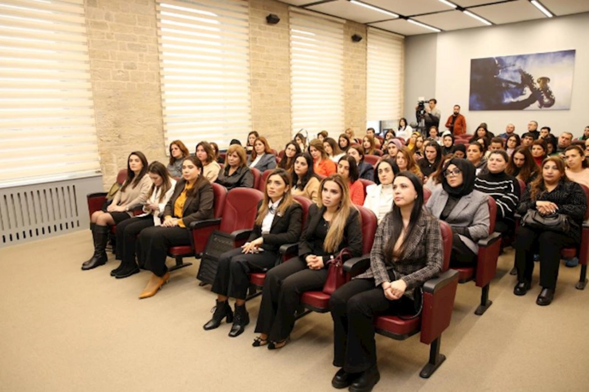 Mədəniyyət müəssisələrinin ictimaiyyətlə əlaqələrə məsul şəxsləri üçün seminar təşkil edilib — FOTOLAR
