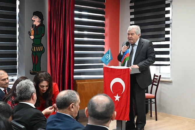 Bəxtiyar Vahabzadənin 100 illik yubileyi Ankarada adını daşıyan məktəbdə qeyd olunub — FOTOLAR Bəxtiyar Vahabzadənin 100 illik yubileyi Ankarada adını daşıyan məktəbdə qeyd olunub — FOTOLAR