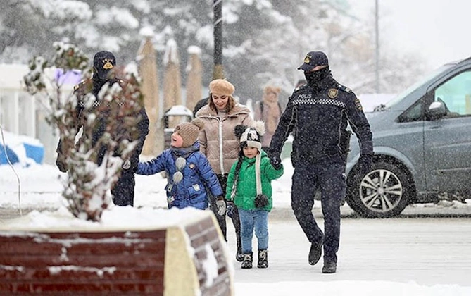 Polis fasiləsiz XİDMƏTDƏ — FOTOLAR/VİDEO