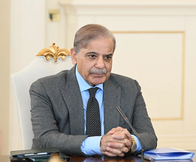 Prezidentin Şahbaz Şəriflə təkbətək görüşü başladı — FOTOLAR