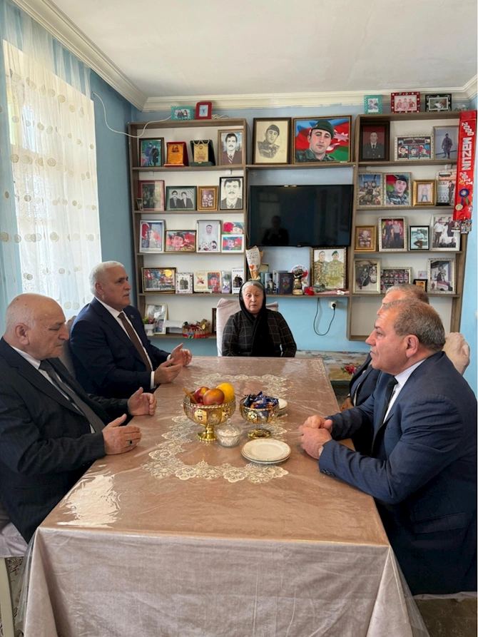 Milli Məclisin deputatı Vüqar Rəhimzadə Culfada seçiciləri ilə növbəti görüşünü keçirib — FOTOLAR Milli Məclisin deputatı Vüqar Rəhimzadə Culfada seçiciləri ilə növbəti görüşünü keçirib — FOTOLAR