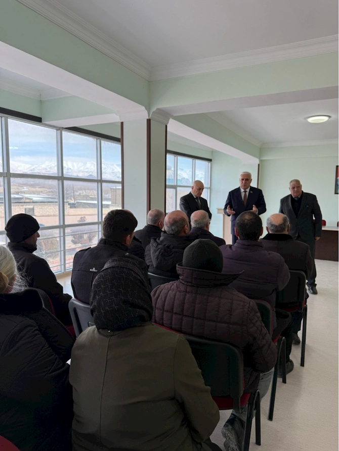 Milli Məclisin deputatı Vüqar Rəhimzadə Culfada seçiciləri ilə növbəti görüşünü keçirib — FOTOLAR Milli Məclisin deputatı Vüqar Rəhimzadə Culfada seçiciləri ilə növbəti görüşünü keçirib — FOTOLAR
